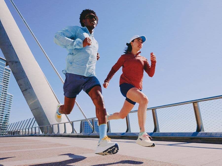 ההבדל בין דגמי HOKA לגברים ולנשים