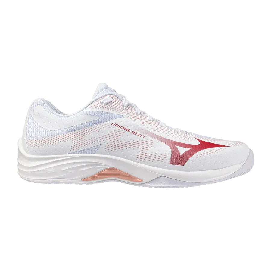 Mizuno LIGHTNING SELECT(W) V1GC267073 הוא נעל ספורט לבנה של Mizuno עם נגיעות אדומות ואפורות בהירות, עיצוב נמוך וסוליה מרקמת.