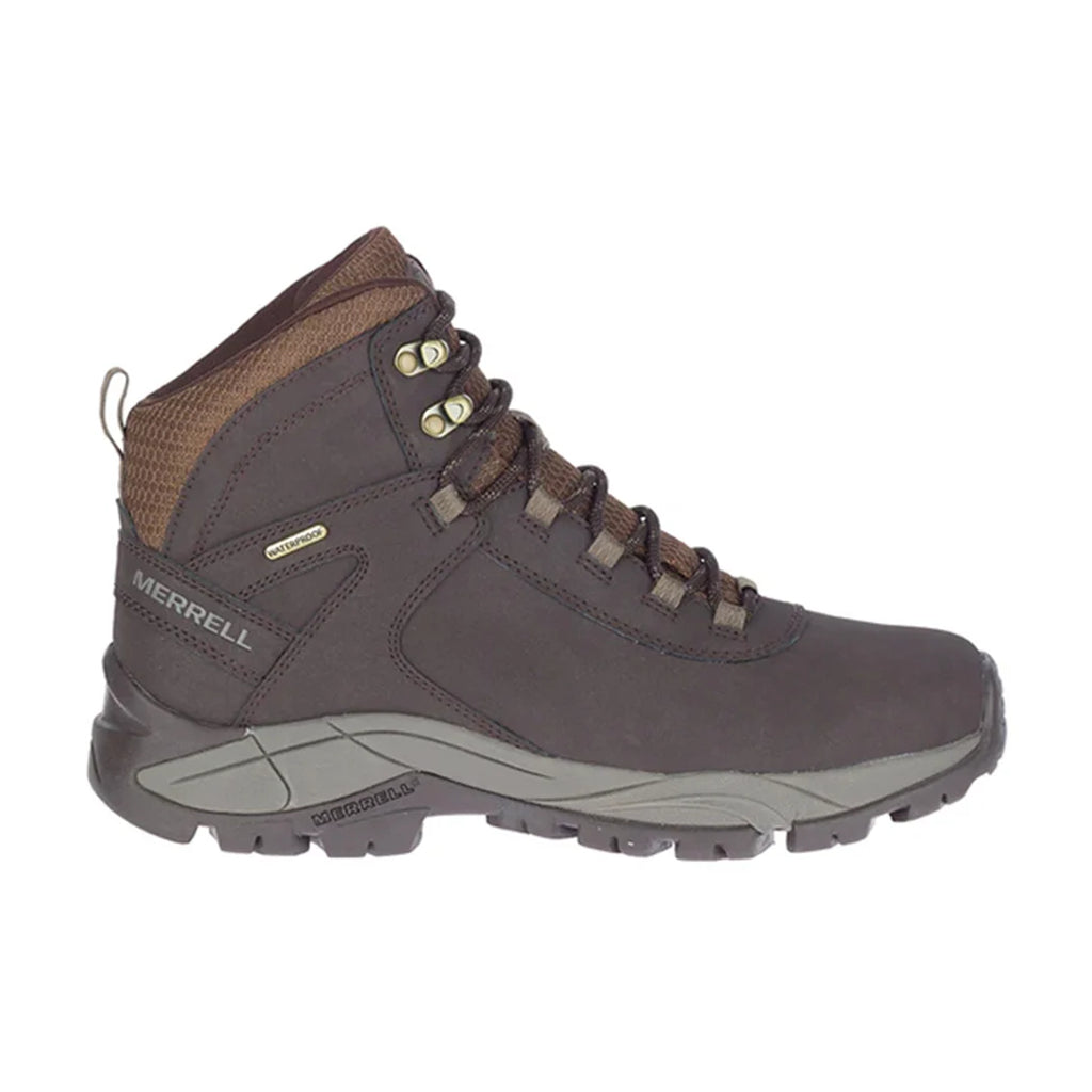 מגפי טיולים בגובה בינוני מדגם Brown Merrell J311539 VEGO MID LTHR WTPF, עם שרוכים וסוליה מחוספסת ועמידה למים.