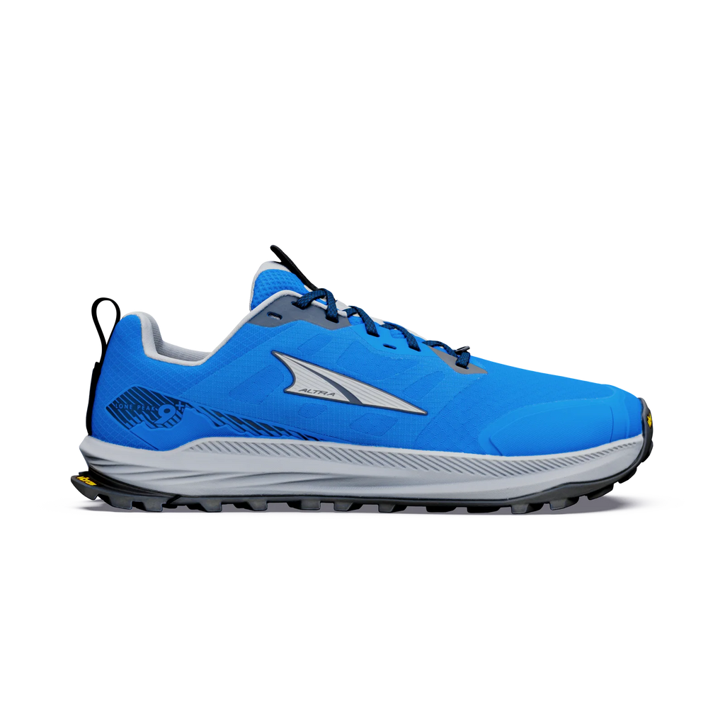 נעלי ריצת שטח אלטרה לונה פיק 9 פלוס לגברים Altra Lone Peak 9+ בצבע Victra Blue — מבט צד על הגפה הכחולה וסוליית Vibram Megagrip השחורה