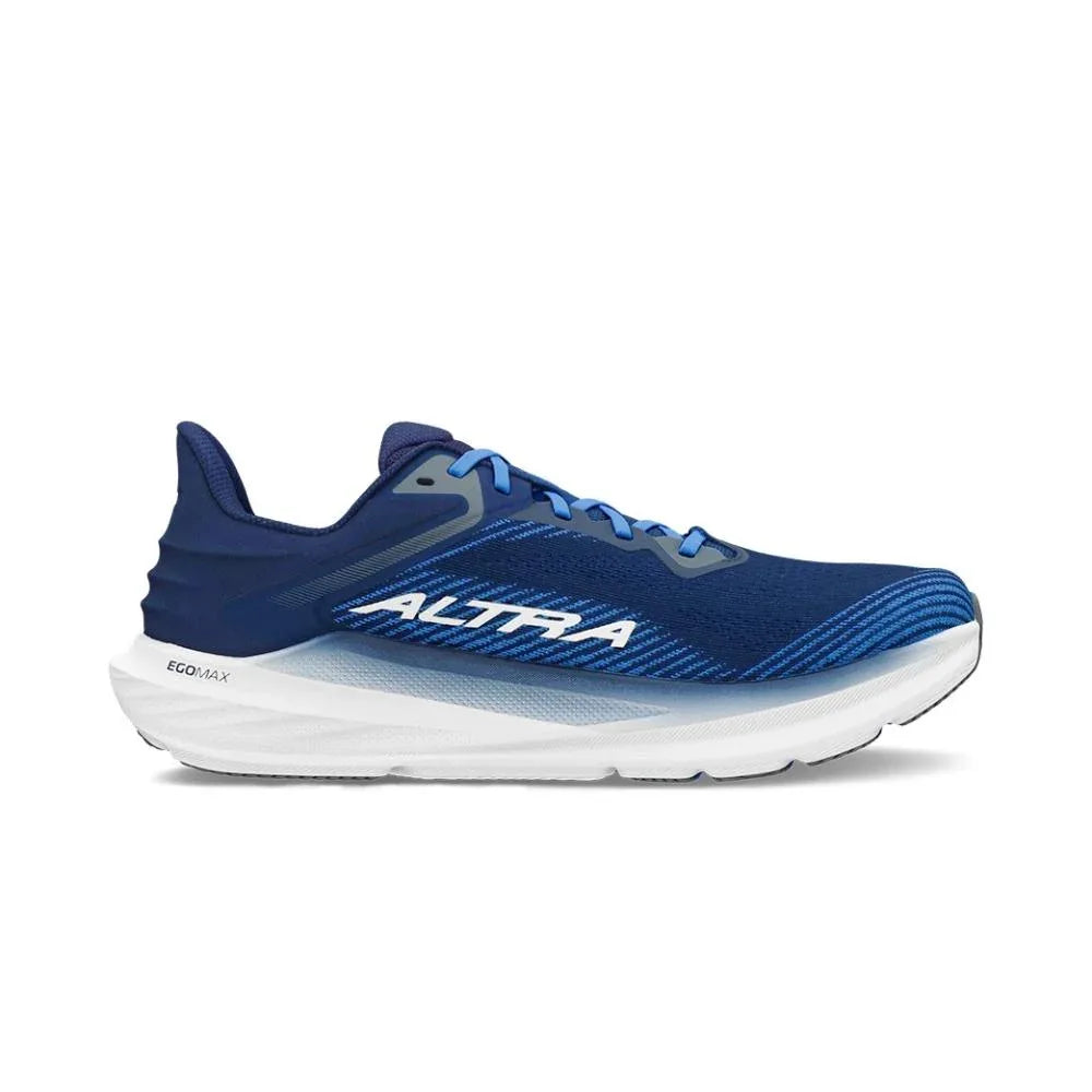 ה-Altra TORIN 8 BLUE/GRAY A0A85QE420 היא נעל ריצה כחולה עם סוליה לבנה מרופדת, לוגו "Altra" בצד, ושרוכים כחולים המעניקים תמיכה לנוחות.