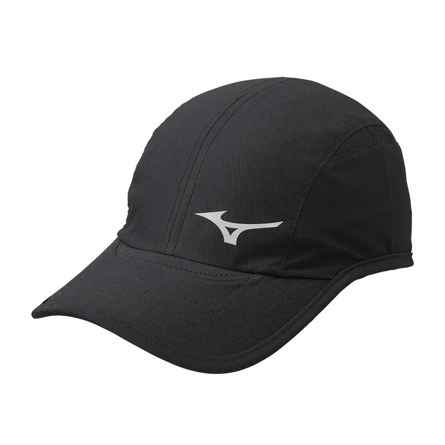 כובע Mizuno DryLite Cap Black J2GW0031 הוא כובע ספורט שחור עם מצחייה מעוקלת ולוגו Mizuno לבן בחזית.