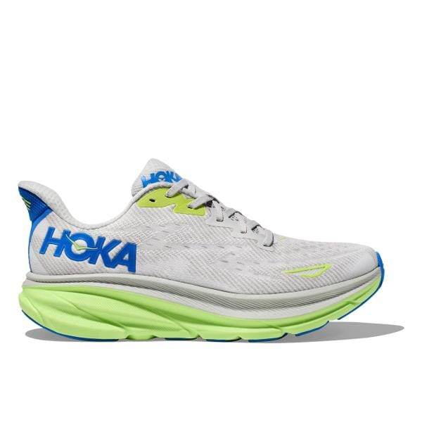 נעל ריצה רחבה של Hoka Clifton 9 לבנה וירוקה עם מיתוג כחול, גפה רשת וסוליה מרופדת.