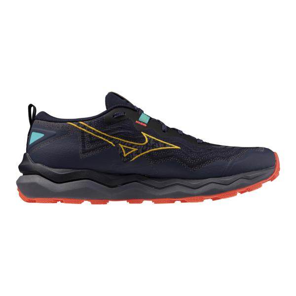 נעלי הריצה Mizuno WAVE DAICHI 9 J1GJ257151 נעלי ריצת שטח מיזונו דאיצי 9 לגברים מתאפיינות בעיצוב בצבע כחול כהה עם סוליה כתומה, פרטים צהובים, סוליה אמצעית שחורה ואלמנטים בצבע טורקיז — מושלמות לחובבי ריצת שטח המחפשים נוחות וסגנון.