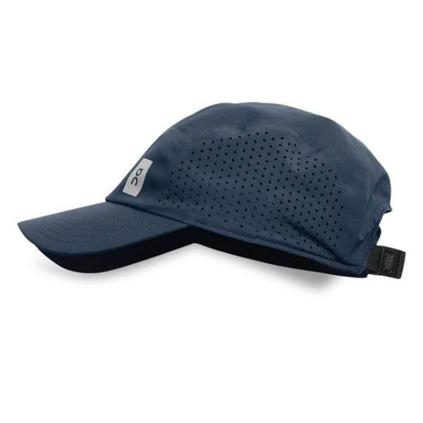 כובע ריצה און בצבע נייבי On Lightweight Cap Navy 301.00016 - AroSport