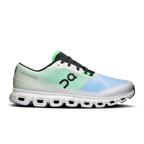 ה-On Cloud 6 Push 3MF10053001 Horizon/Honeydew כולל חלק עליון בצבע ירוק בהיר וכחול, שרוכים שחורים ועיצוב סוליה מרופדת באופן ייחודי.