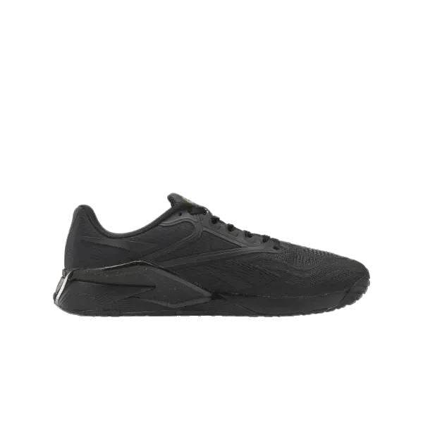 ה-Reebok NANO X2 GX9916 היא נעל אתלטית שחורה עם עיצוב מלוטש, הכוללת פרופיל נמוך, סוליה יציבה וגפה בעלת מרקם.