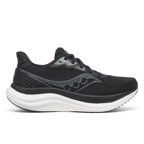 נעלי ריצה סאקוני טריומף 23 רחבות לנשים, דגם Saucony TRIUMPH 23 S11024-200 בצבע שחור/לבן, עם ריפוד מקסימלי ונוחות מירבית.