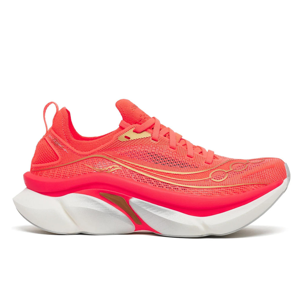 נעלי ריצה תחרותיות סאקוני אנדורפין עלית 3 Saucony Endorphin Elite 3 Vizired - מבט צד פנימי באדום בוהק עם נגיעות זהב וסוליית IncrediRUN לבנה מפוסלת