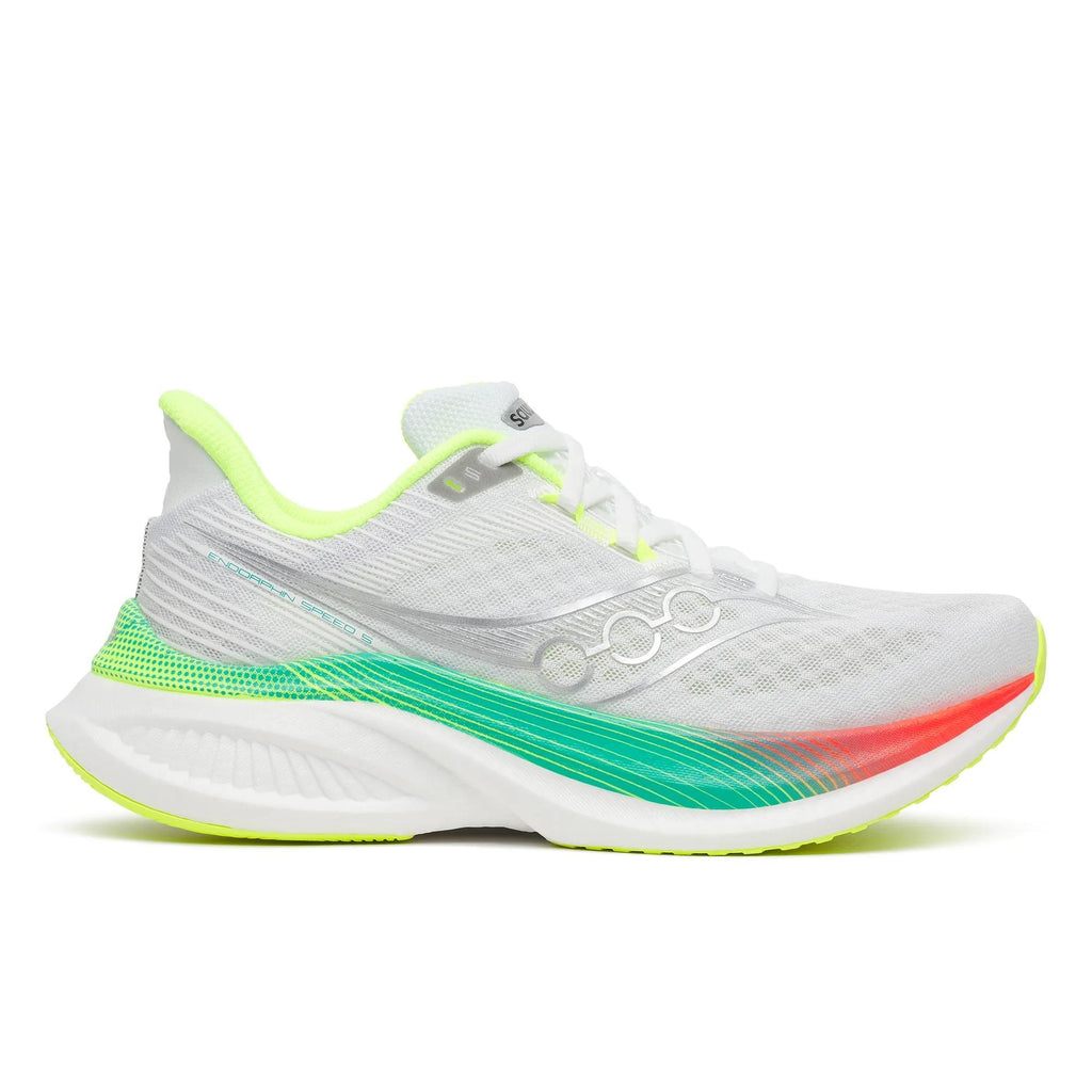 נעלי ריצה סאקוני אנדרופין ספיד 5 לנשים Saucony Endorphin Speed 5 White/Multi - מבט צד על הגפה הלבנה, הצווארון בצהוב ניאון והסוליה הצבעונית